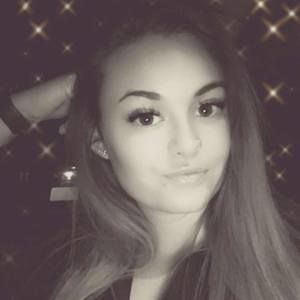 Meet your Posher, Alyson